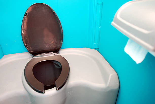 Best Portable bathroom rental  in Clinton, NC
